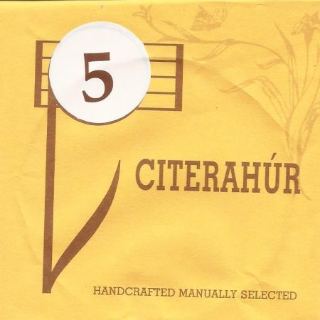 5-ös citerahúr